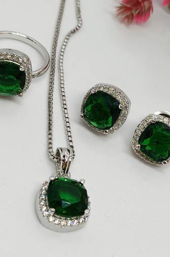 Emerald green pendant studs earrings adjustable ring chain set