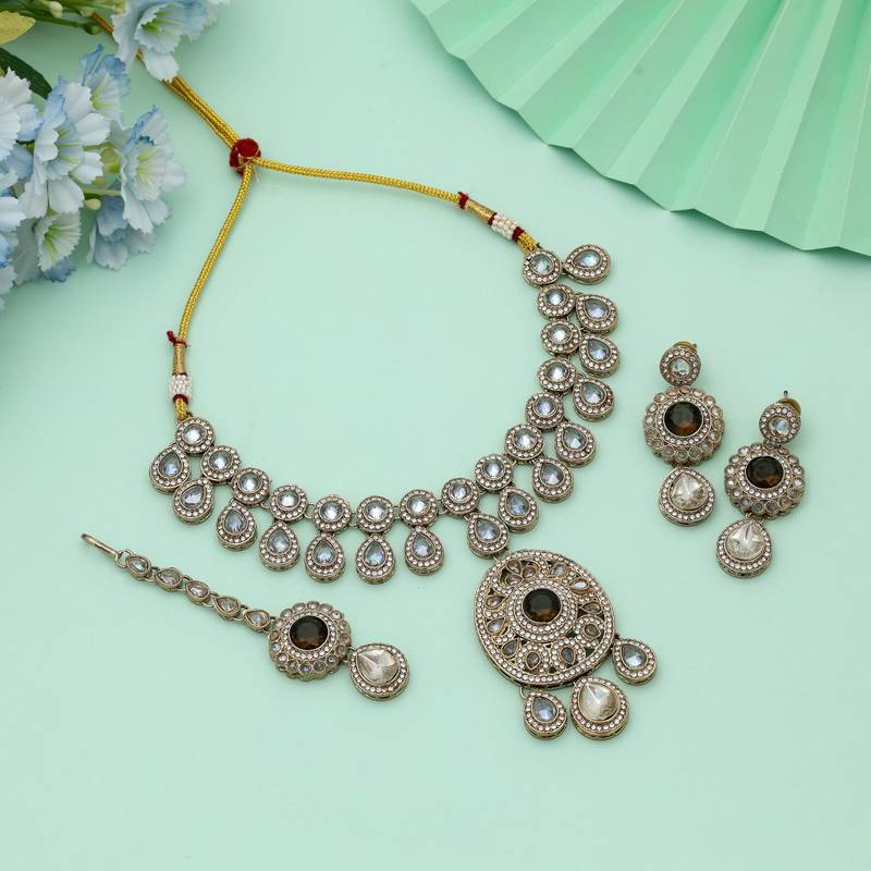 Mehandi Green Color Kundan Necklace Set Bridal Style