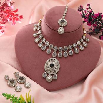 mehandi green kundan necklace set bridal style 2