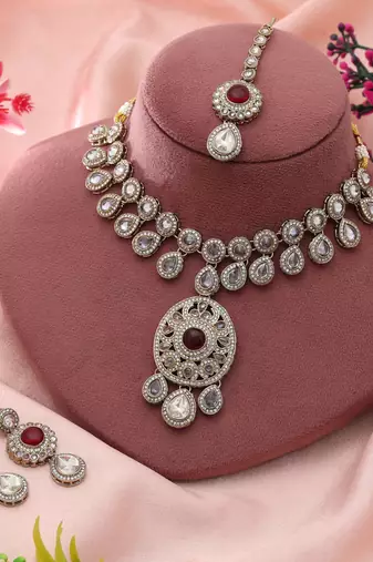 red kundan royal wedding necklace set 