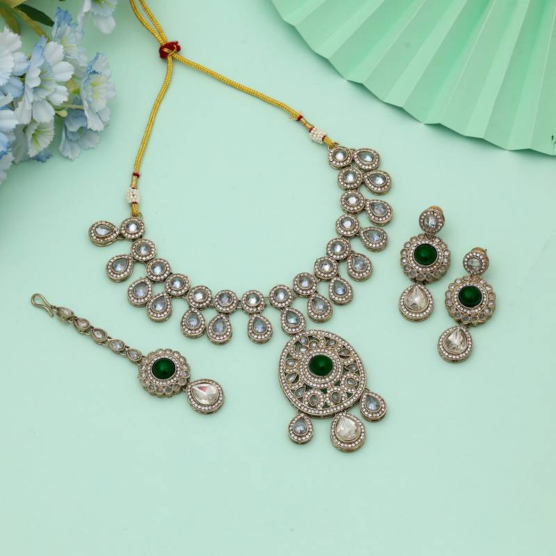 Green Color Kundan Necklace Set Festive Traditional Style