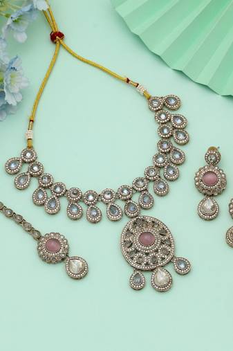 Pink Color Kundan Necklace Set Feminine Wedding Design