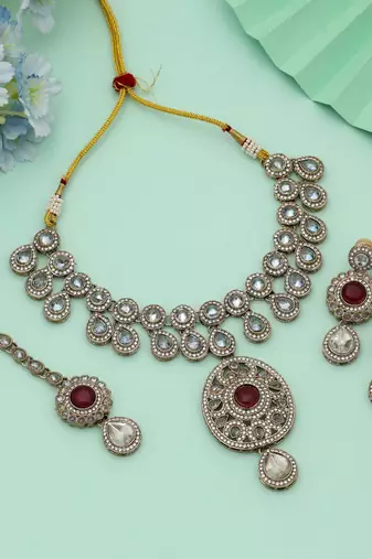 Magenta Color Kundan Necklace Set Wedding Style