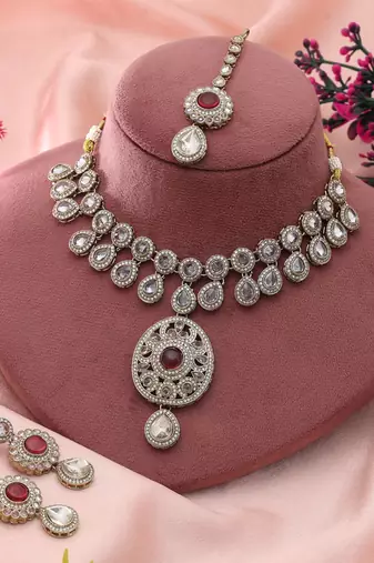 magenta color kundan necklace set wedding style