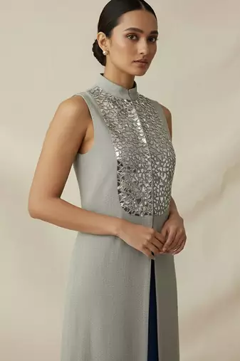 Grey embroidered raw silk kurta set