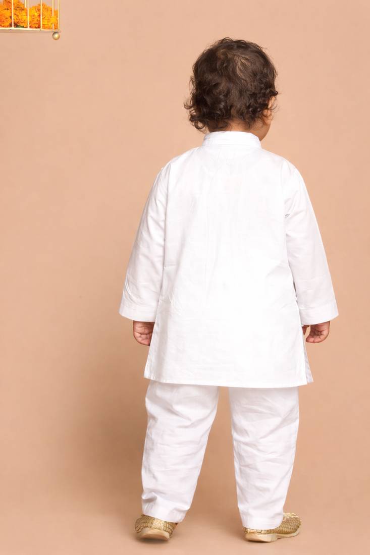 boys white cotton kurta pyjama set with hanuman print