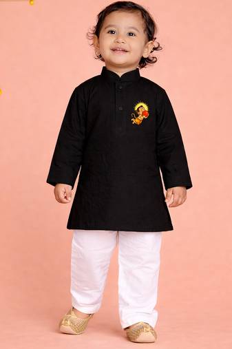 boys black cotton kurta pyjama with bal hanuman print	