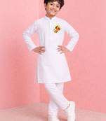 boys white cotton kurta pyjama set with bal hanuman sticker