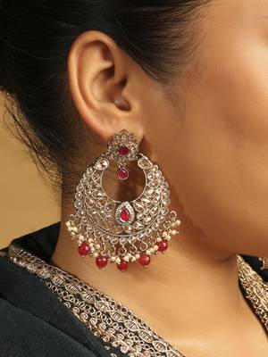 red kundan stone antique gold chandelier earrings for women 5