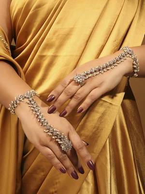 gold plated pearl floral & oval hathphool set of 2 for women 6