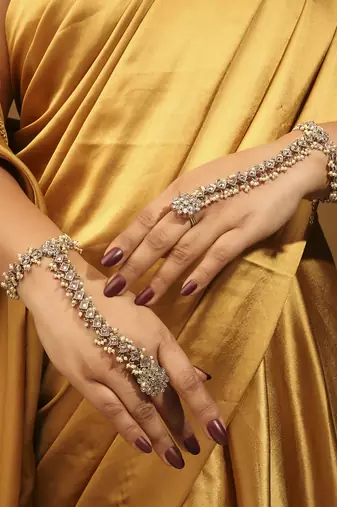 gold plated pearl floral & oval hathphool set of 2 for women