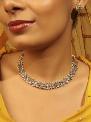 brown alloy choker set with kundan stone work 5