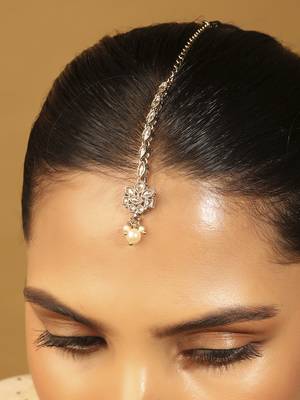minimal kundan pearl drop maang tikka in gold tone 5