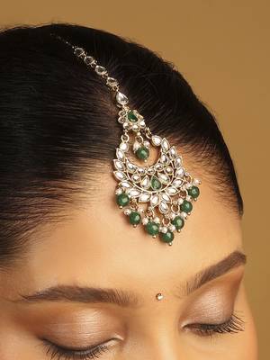 gold plated kundan green bead chandbali maang tikka 5