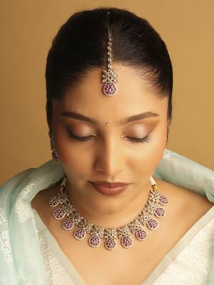 flower oval shape red kundan gold plated choker set with maang tikka 6