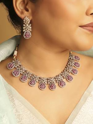 flower oval shape red kundan gold plated choker set with maang tikka 7