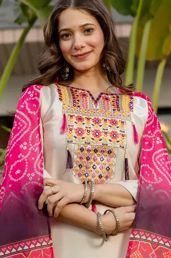 Cream viscose shimmer heavy thread embroidery work with printed dupatta kurta pant set