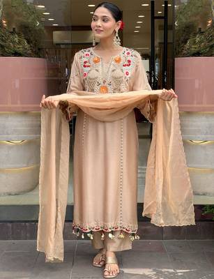 Chiku p.v chanderi heavy thread embroidery work kurta pant set 2