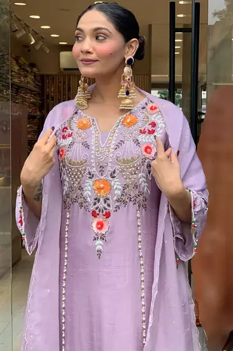 Lavender p.v chanderi heavy thread embroidery work kurta pant set