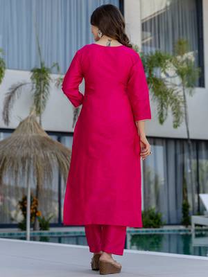 Rani pink chanderi cotton heavy thread embroidery work with printed dupatta kurta pant set 3