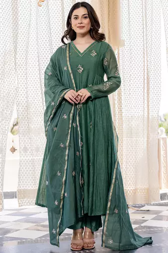 Green chanderi silk heavy thread embroidery work kurta pant set
