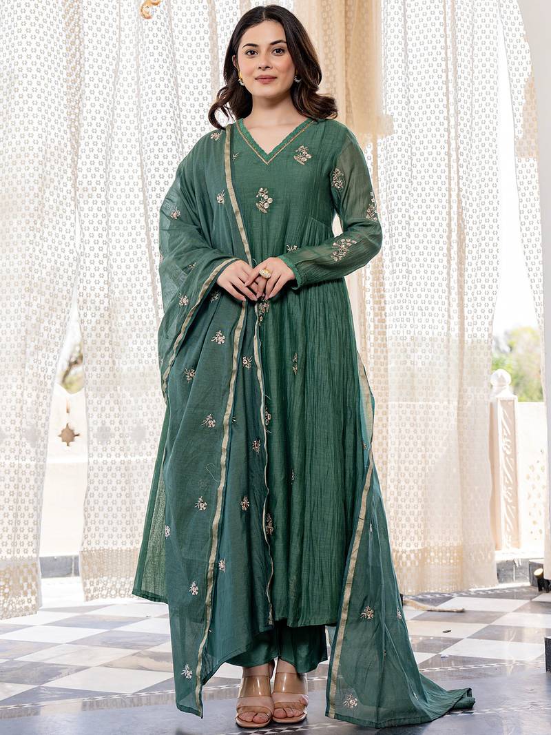 Green chanderi silk heavy thread embroidery work kurta pant set