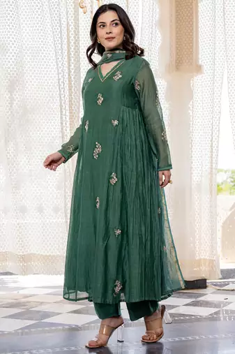 Green chanderi silk heavy thread embroidery work kurta pant set