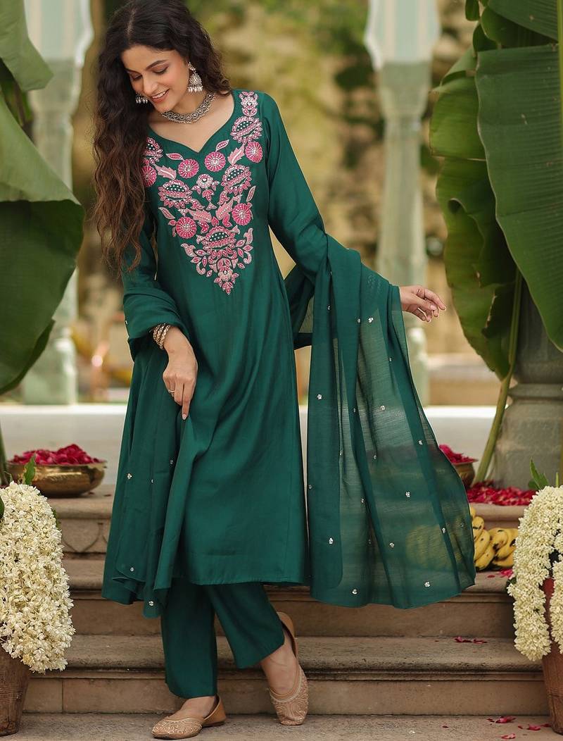 Green viscose rayon heavy thread embroidery work kurta pant set