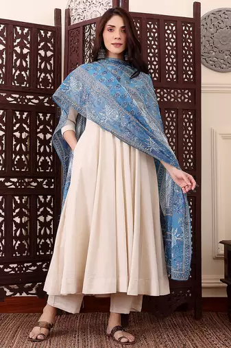 Cream chanderi silk solid plain with printed dupatta kurta pant set