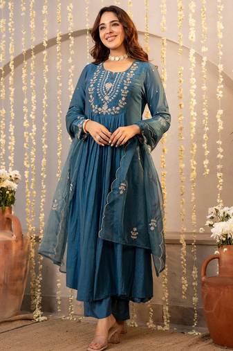 Blue chanderi silk heavy thread embroidery work kurta pant set