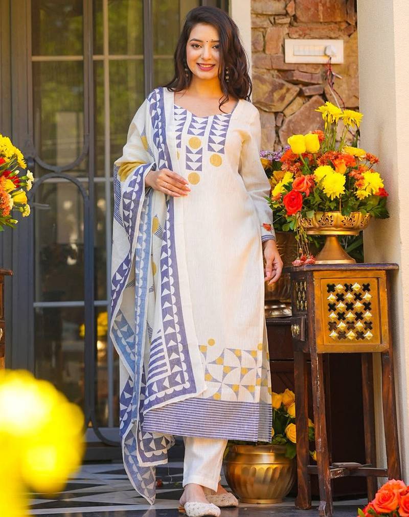 Ivory muslin printed kurta pant set