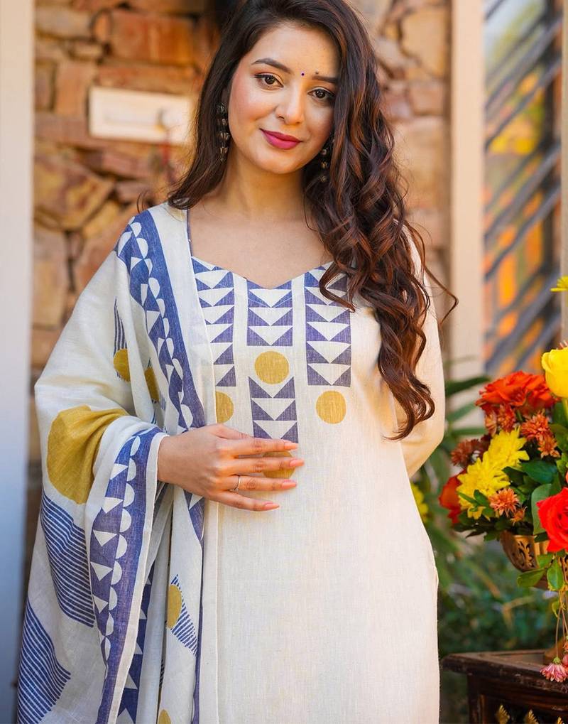 Ivory muslin printed kurta pant set