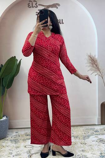 Red pure soft rayon cotton kurti palazzo dupatta