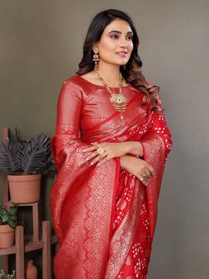 red silk saree with zari weaving butta 2