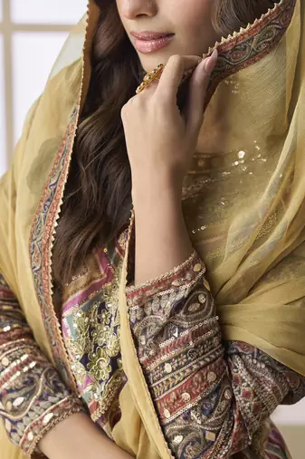 Brownelegant heavy crepe silk digital print suit with aari work & chiffon dupatta