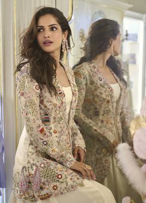 Offwhitepremium real silk wedding gown with heavy beaded embroidered jacket 4