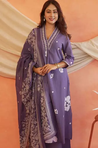Green vichitra silk zari embroidery beads sequence work & floral printed free size stitch suit size up to 42