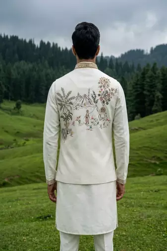 ivory silk blend kurta set with thread sequins