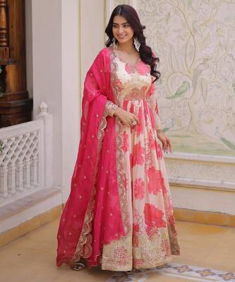 pink silk embroidered zari sequins gown and dupatta 4