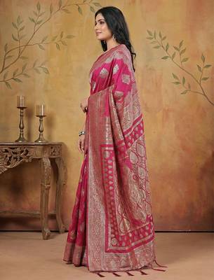 Magenta silk blend woven saree with blouse 2