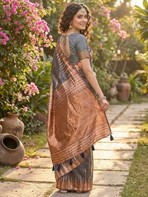 Grey linen woven work saree with blouse 3