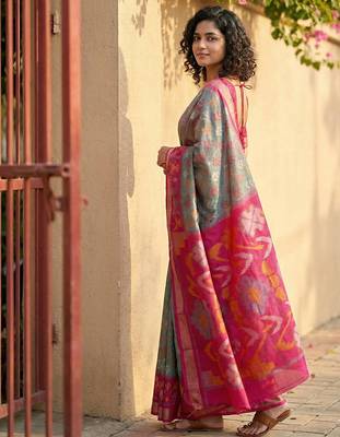 Grey pochampally printed saree with blouse 3