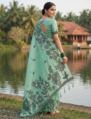 Turquoise linen printed saree with blouse 3