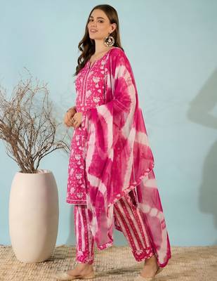 Pink floral print cotton blend straight kurta with pant & dupatta ethnic wear set 3