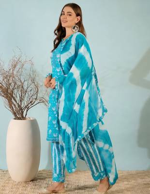 Sky blue floral print cotton blend straight kurta with pant & dupatta ethnic wear set 3