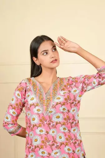 Pink cotton printed kurta sets