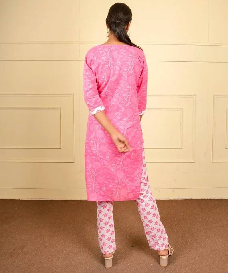 Pink cotton printed kurta sets