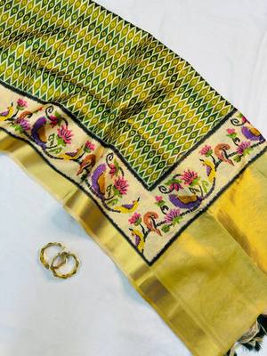 Green Color Printed golden zari border and zari pallu art silk saree 3