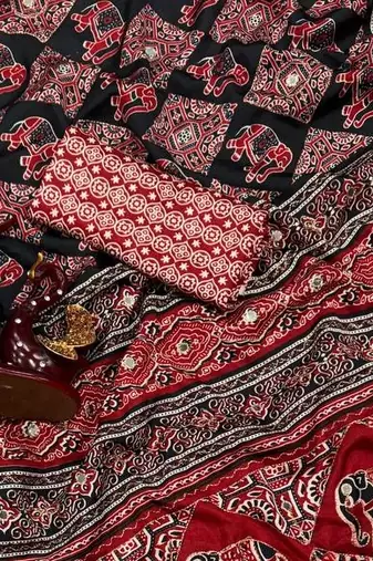 Red Color Zari and mirror work crepe silk Saree