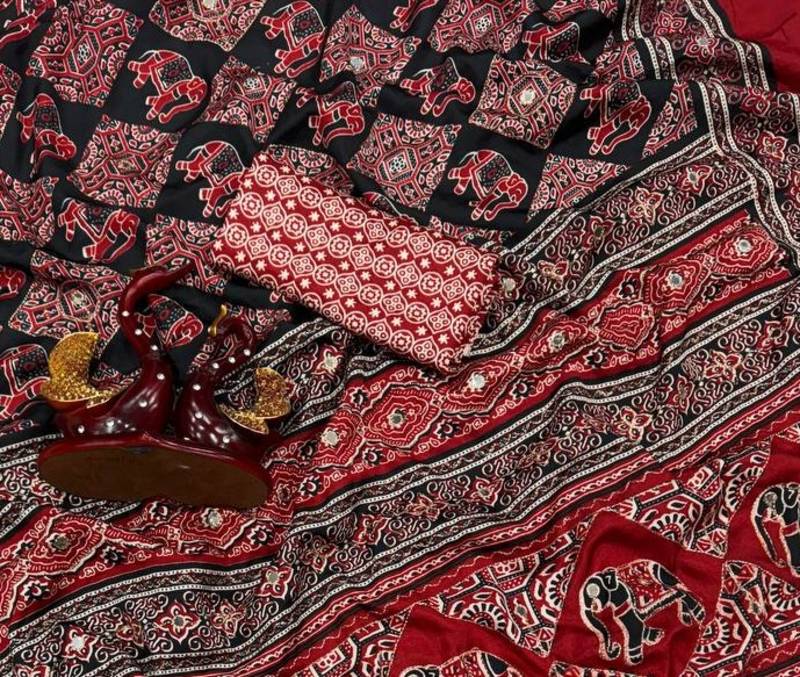 Red Color Zari and mirror work crepe silk Saree